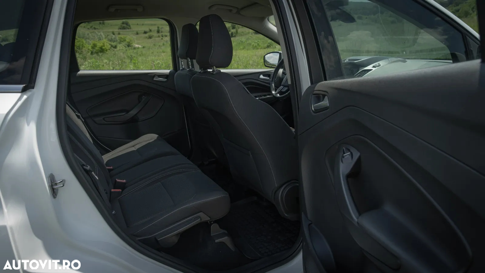 Ford Kuga 2.0 TDCi 2WD Trend - 14