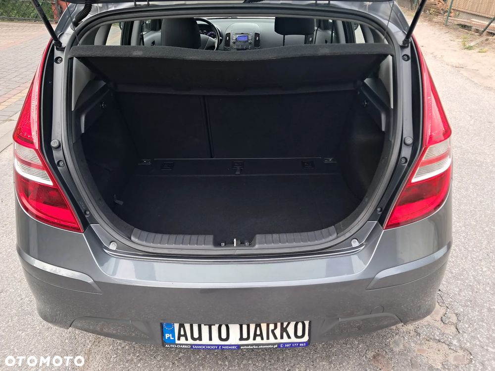 Hyundai i30 1.4 Blue Comfort - 11