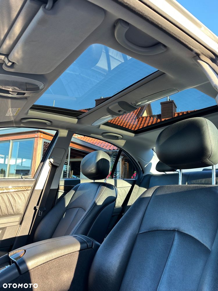 Mercedes-Benz Klasa E 350 Avantgarde - 36