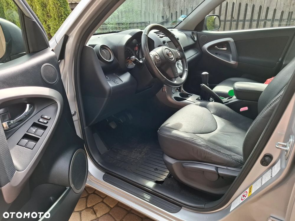 Toyota RAV4 2.0 4x4 Sol - 10