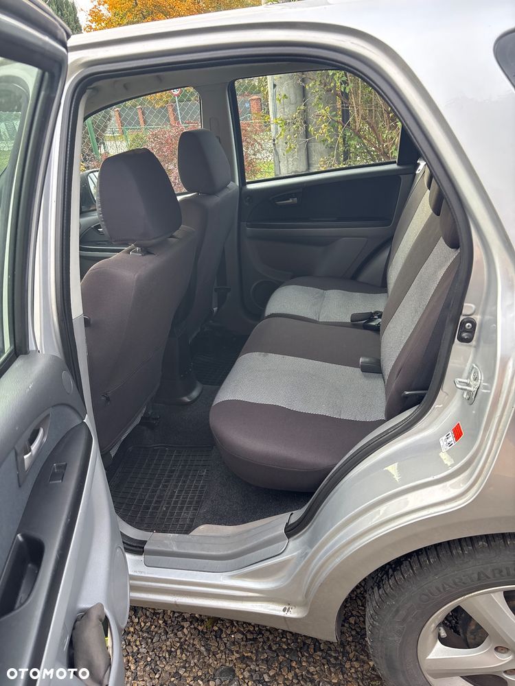 Suzuki SX4 - 9