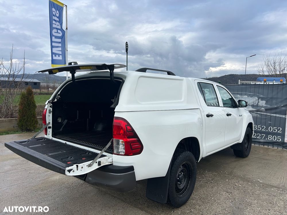 Toyota Hilux 2.4D 150CP 4x4 Double Cab 6MT Style - 14
