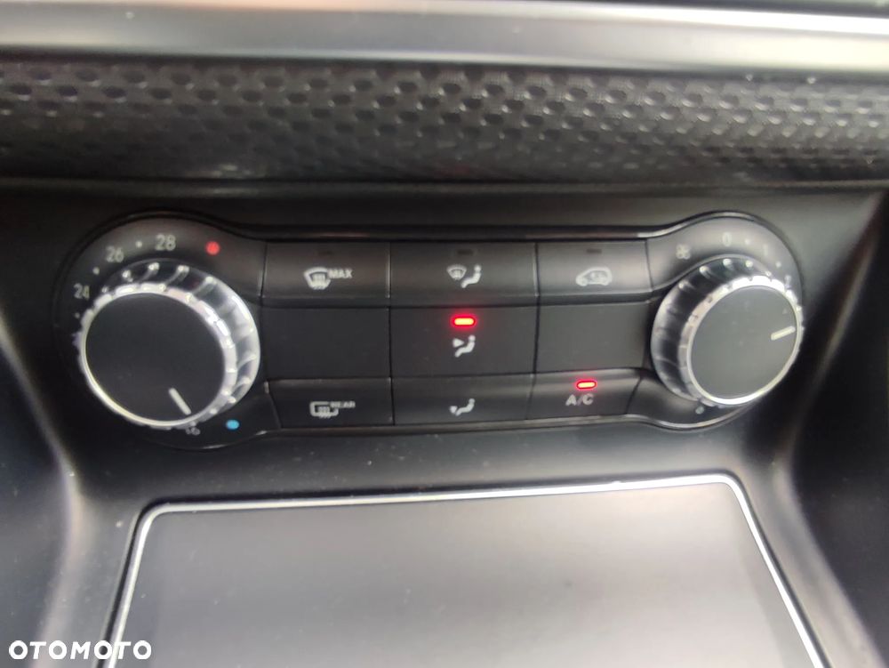 Mercedes-Benz Klasa A 160 CDI AMG Line - 20