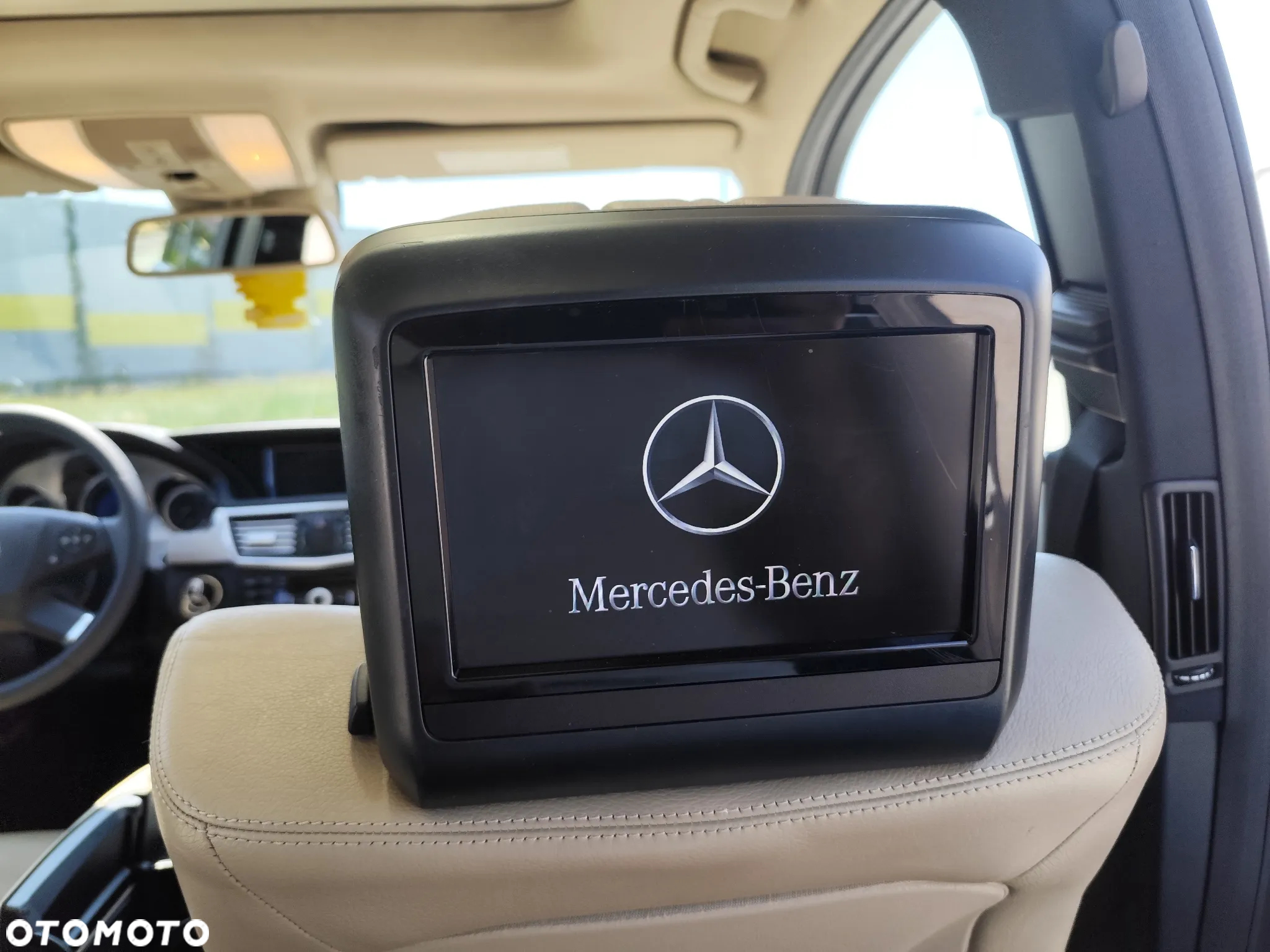 Mercedes-Benz Klasa E 200 T CDI DPF BlueEFFICIENCY Automatik Avantgarde - 16