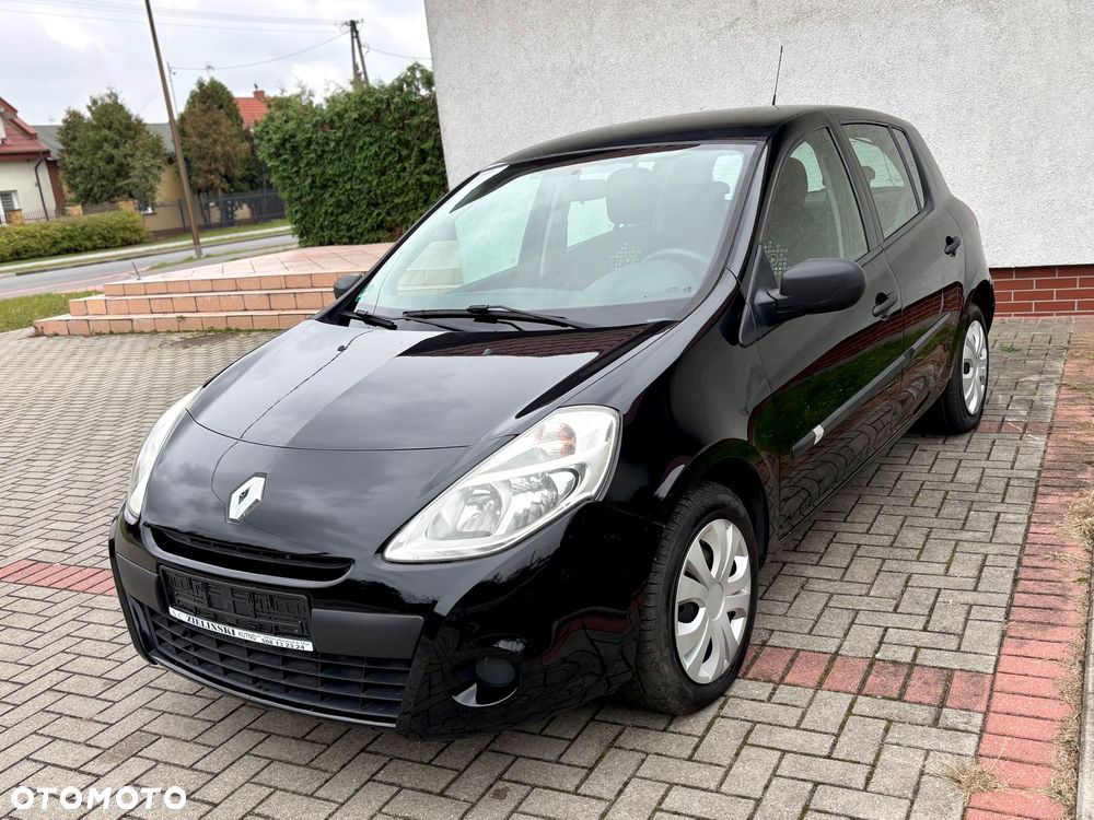 Renault Clio 1.2 16V 75 Yahoo - 10