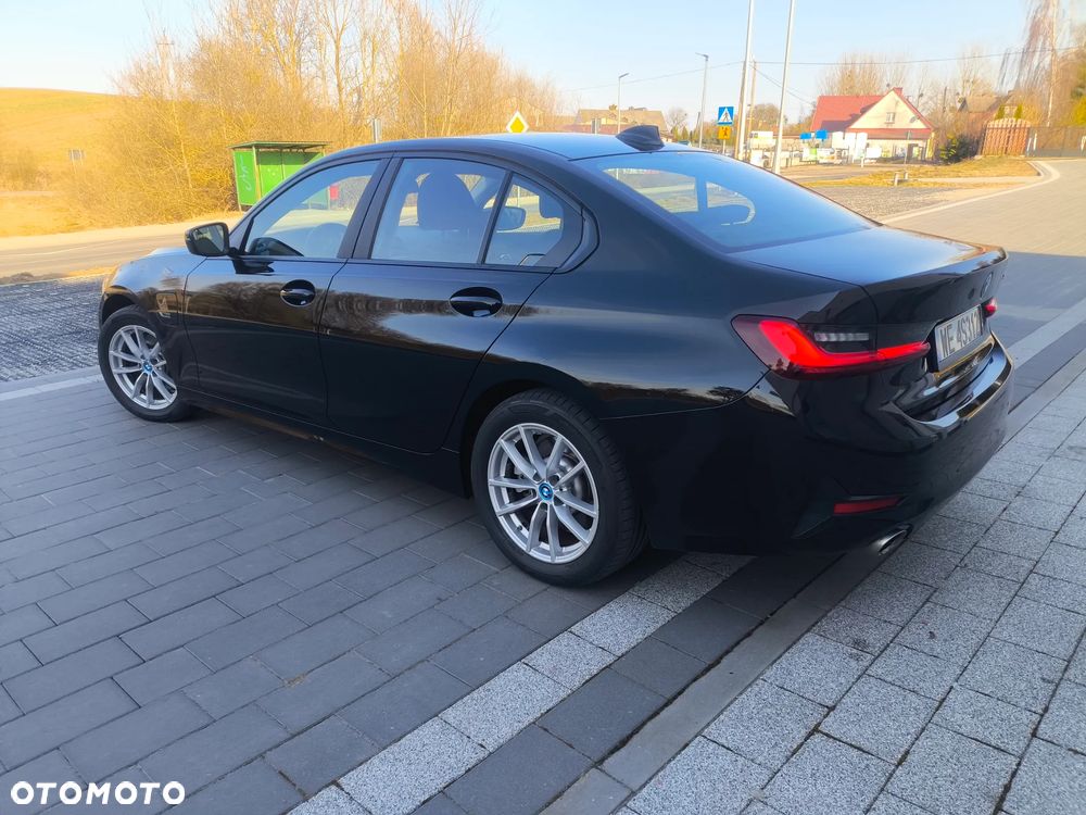 BMW Seria 3 320e - 6