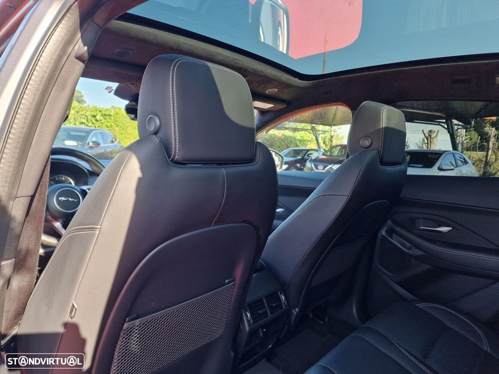 Jaguar E-Pace 1.5 P300e R-Dynamic S AWD Aut. - 20