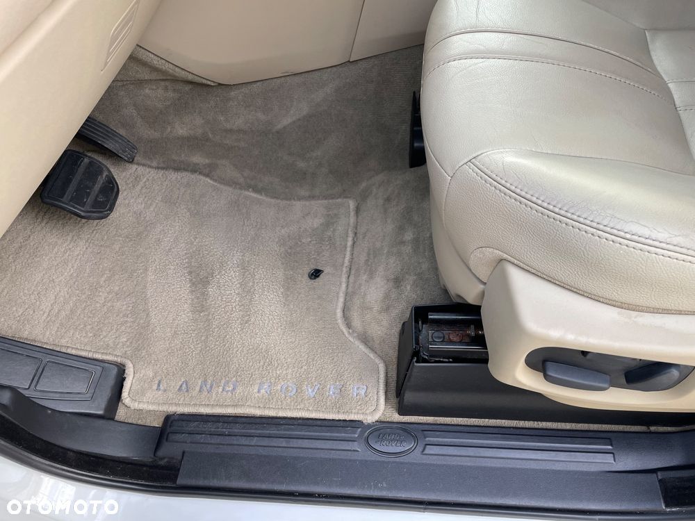 Land Rover Discovery 3.0 Si6 HSE Luxury - 14