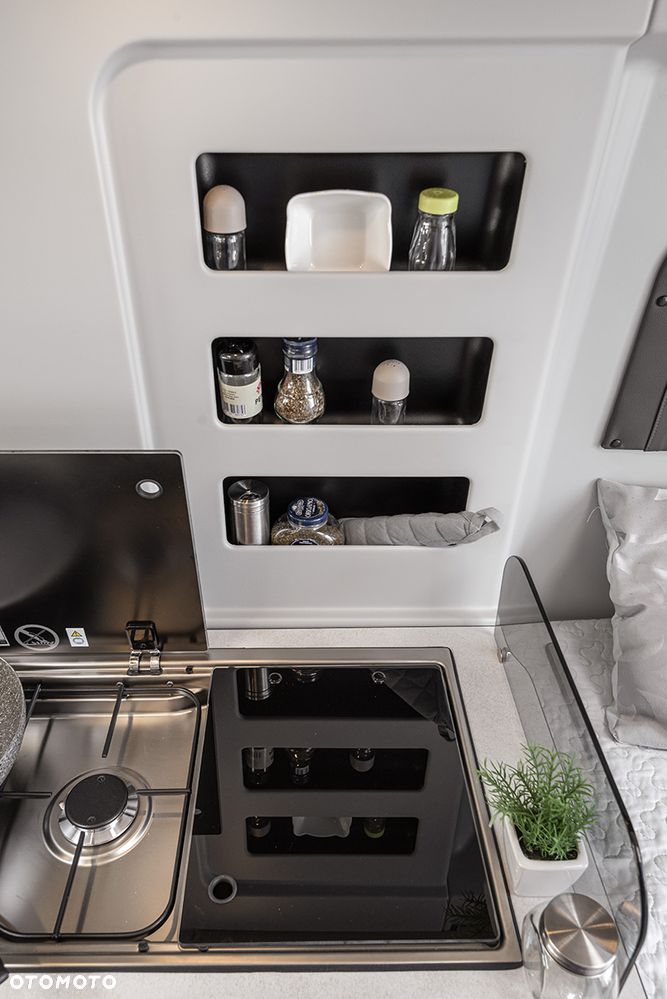 Giottiline LIMITOWANY GIOTTIVAN 60FT RAPIDO gr. SOLARY 300W / LIFEPO4 150AH / HAK / PLATFORMA NA ROWERY / WENTYLATOR DACHOWY FORD TRANSIT - 19