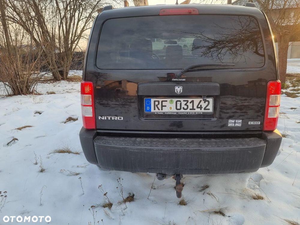 Dodge Nitro 2.8 CRD DPF SE - 17