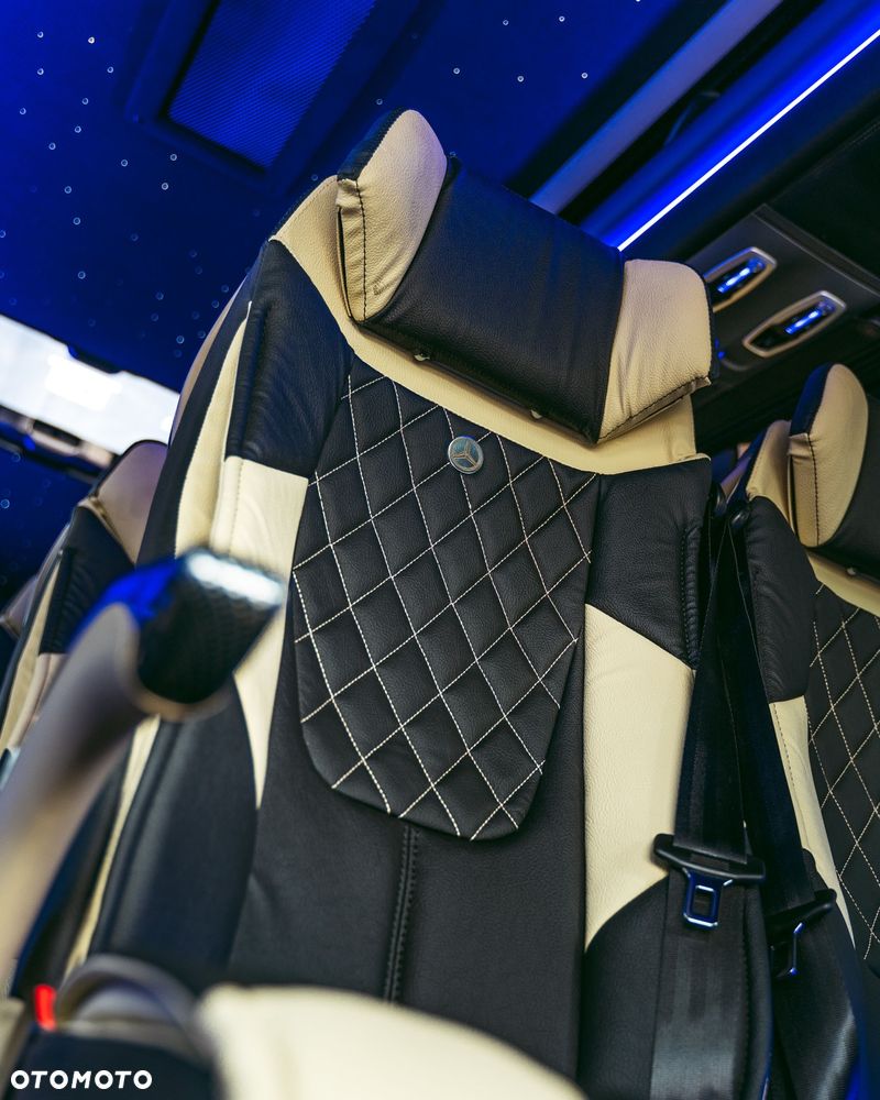 Mercedes-Benz Sprinter 519 - 20