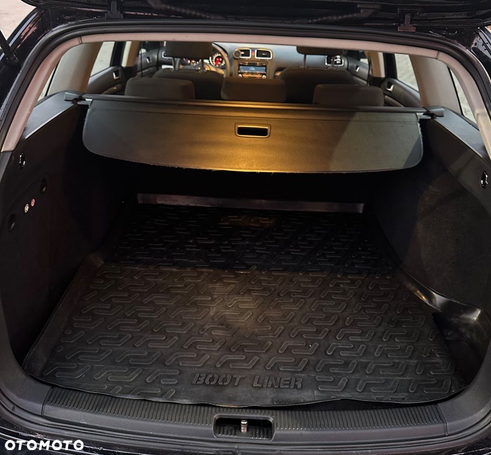 Volkswagen Golf 1.6 TDI DPF Comfortline - 10