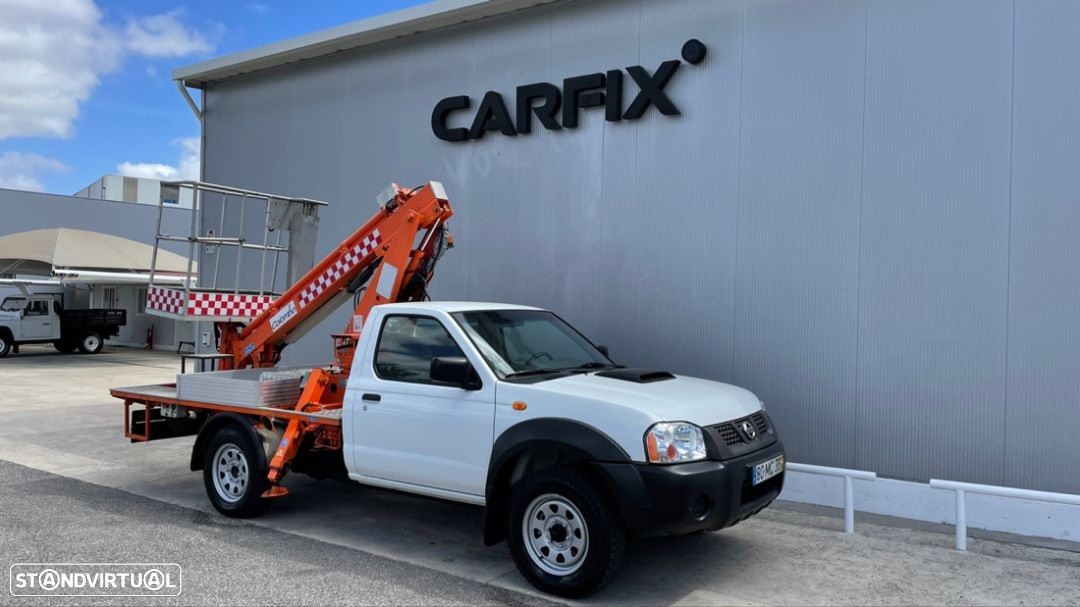 Nissan Pick Up 4X4 C/ Cesto Elevatório - 21