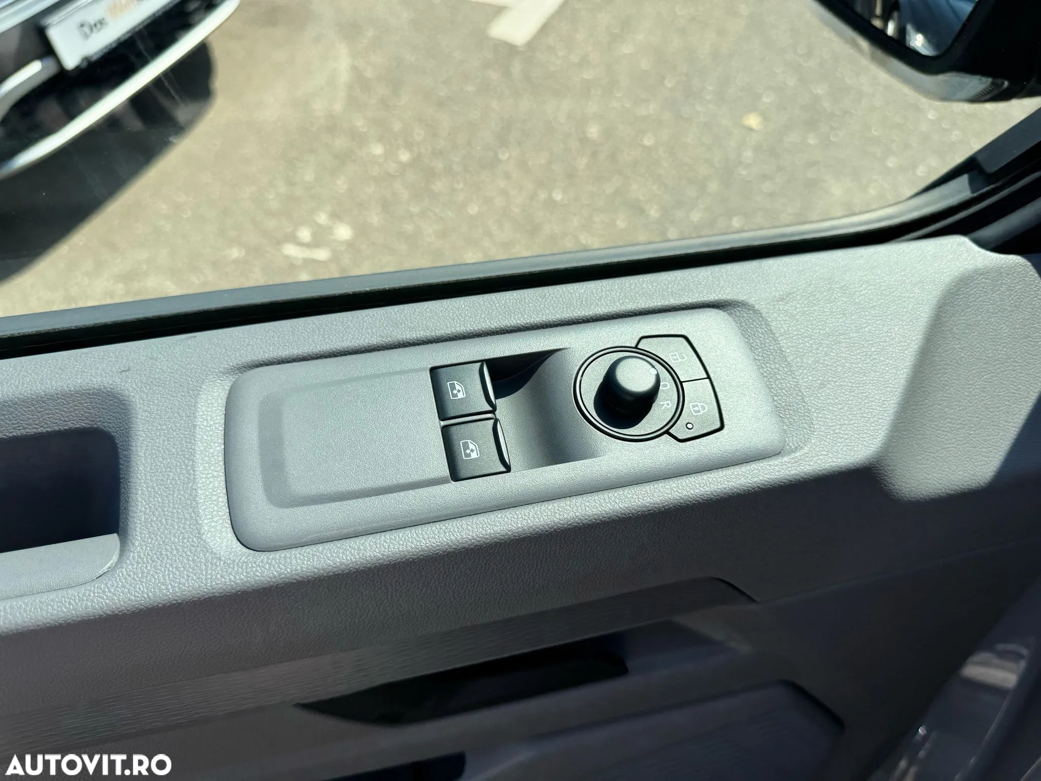 Volkswagen Transporter - 11