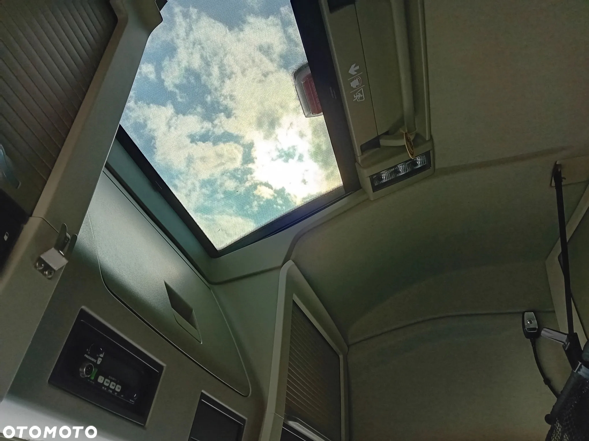 Volvo FH 13 460KM I-SAVE - 17
