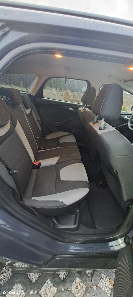 Ford Focus 1.6 EcoBoost Edition - 10