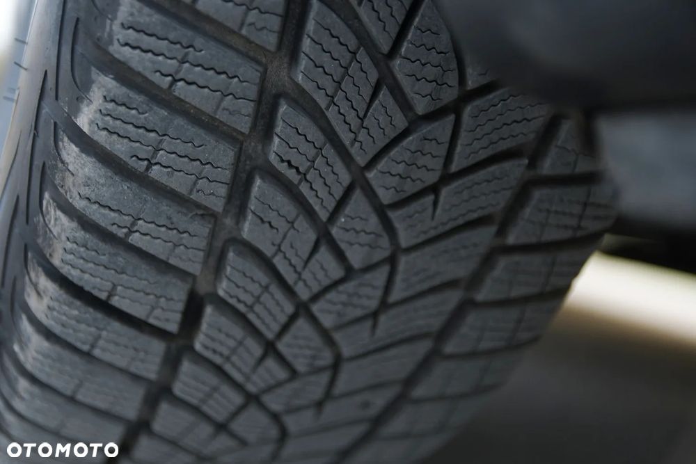 Chevrolet Orlando - 16