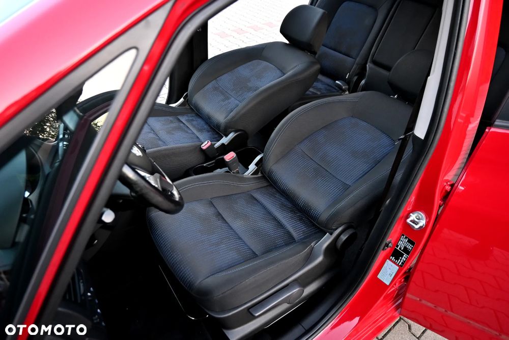 Hyundai ix20 1.4 blue Comfort - 26