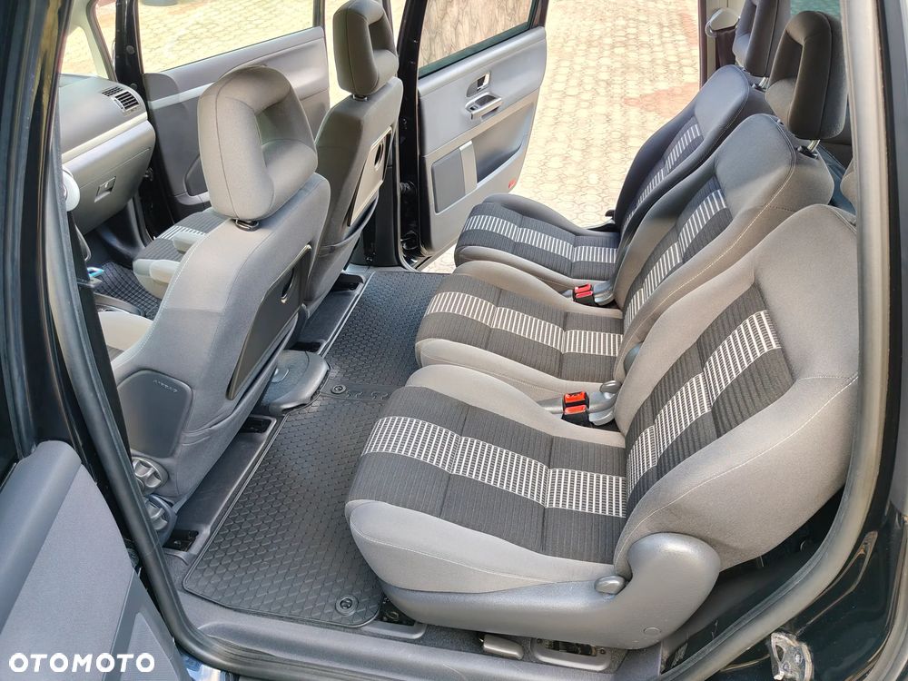 Volkswagen Sharan - 21