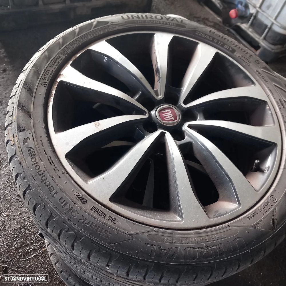 Jantes 17 com pneus bons fiat tipo ano.2017 - 1