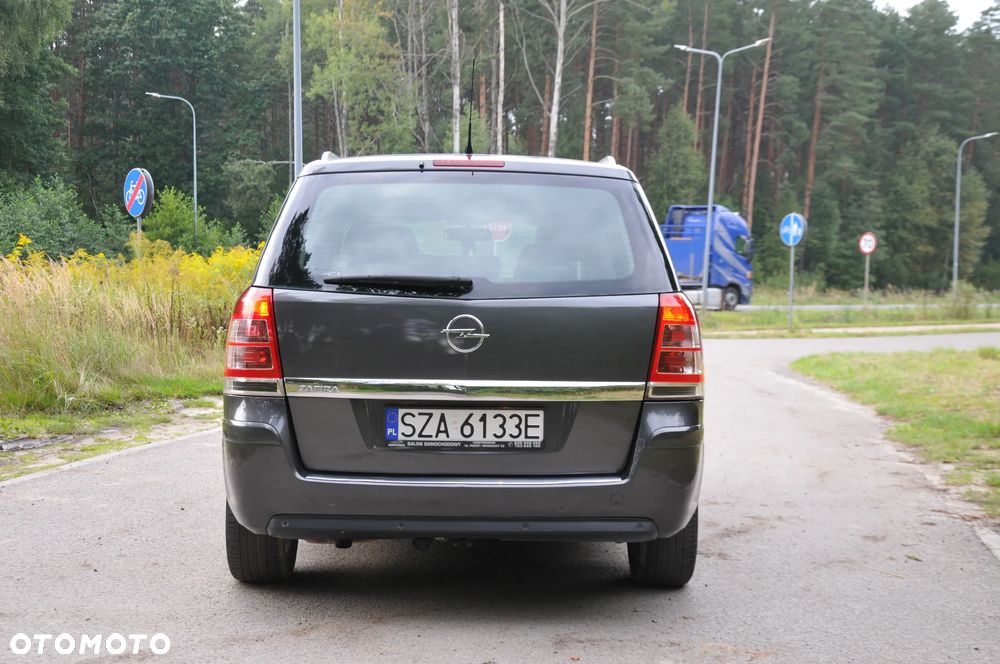 Opel Zafira 1.8 Design Edition - 19