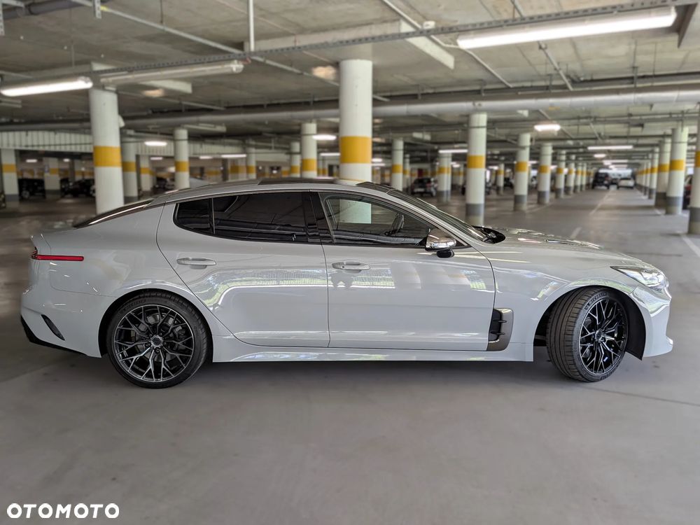 Kia Stinger 2.0 T-GDI GT Line - 4