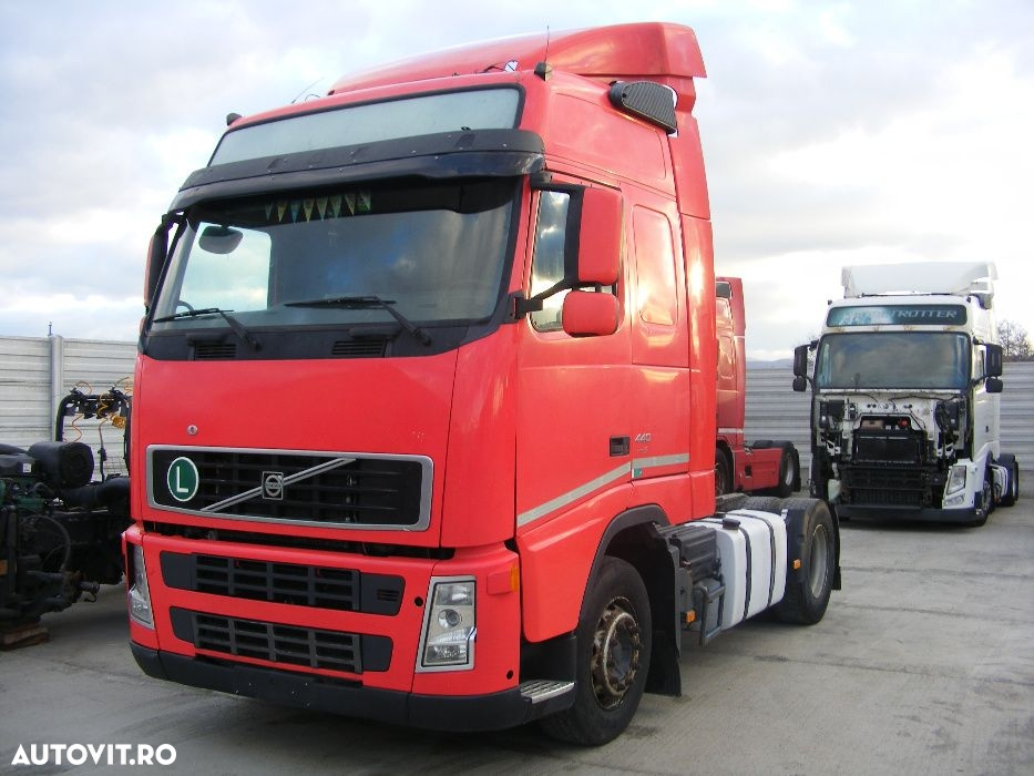 Dezmembram Volvo FH FM 13 440 E5 piese camioane - 2