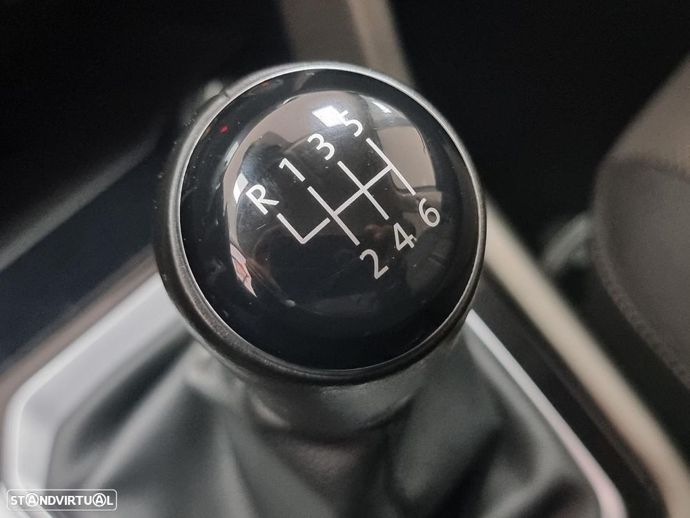 VW T-Roc 1.0 TSI Style - 37