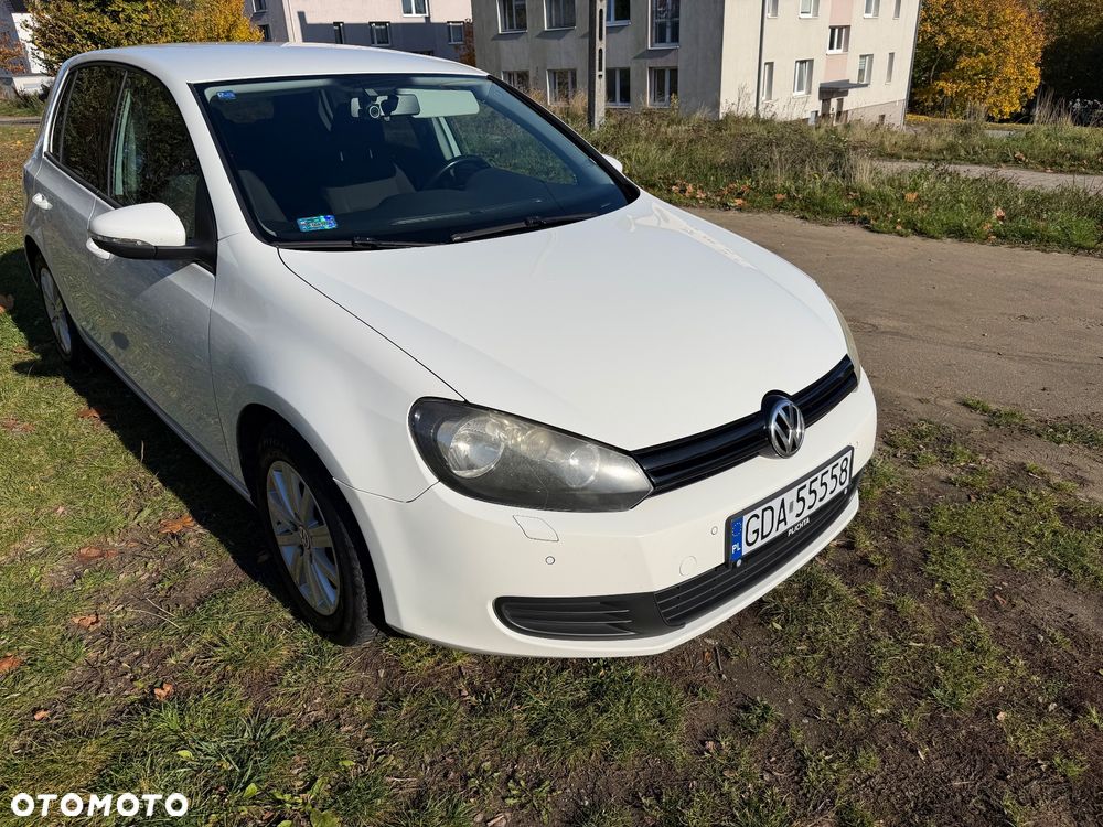 Volkswagen Golf - 1