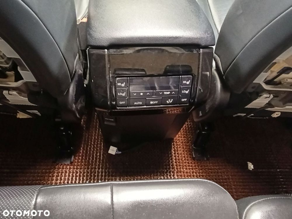 TOYOTA LAND CRUISER 150 18-24r Kanapy Fotele Boczki Tunel - 15