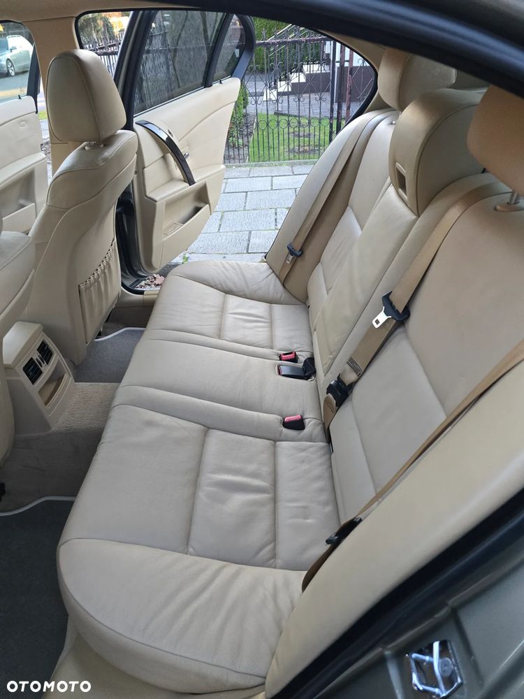 BMW Seria 5 - 28