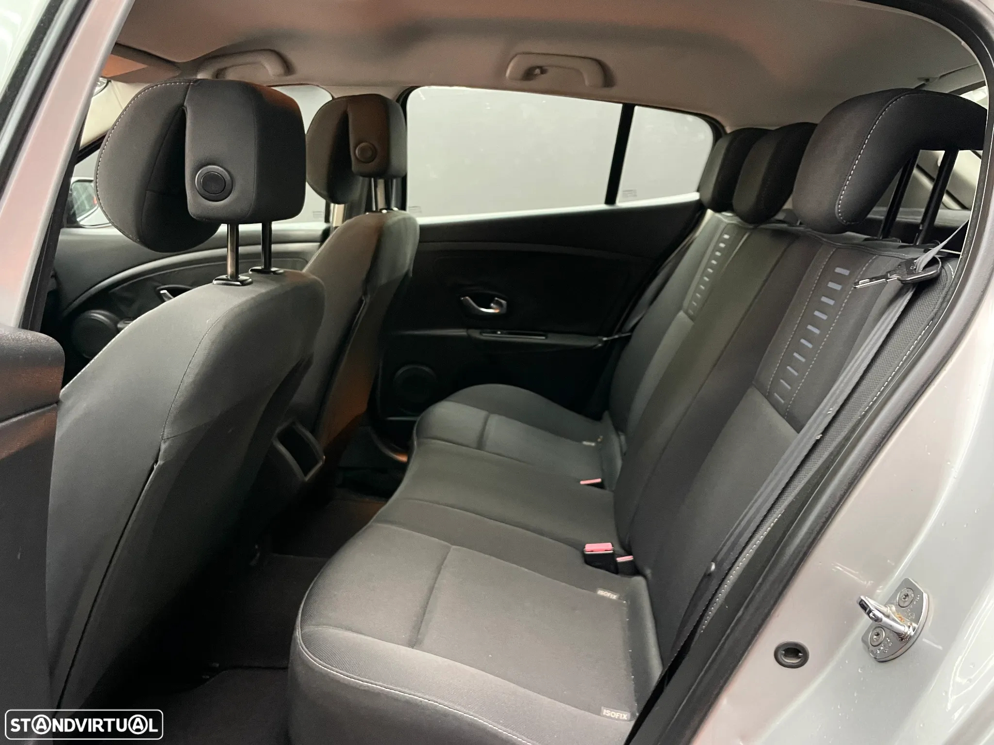Renault Mégane 1.5 dCi Dynamique - 6