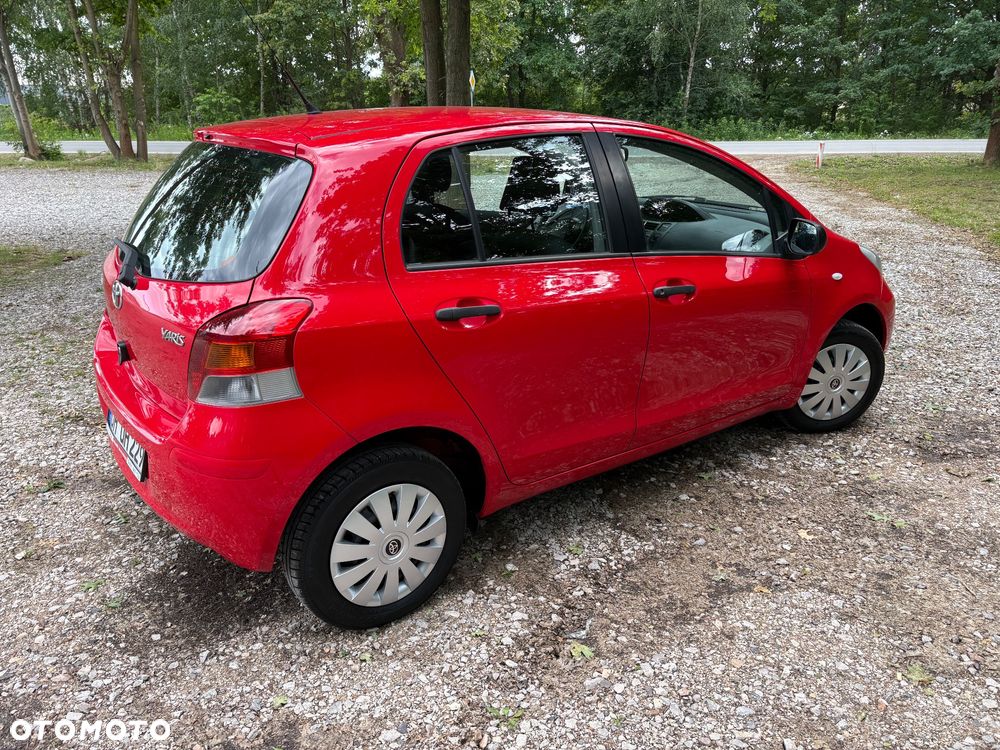 Toyota Yaris 1.0 VVT-i - 7