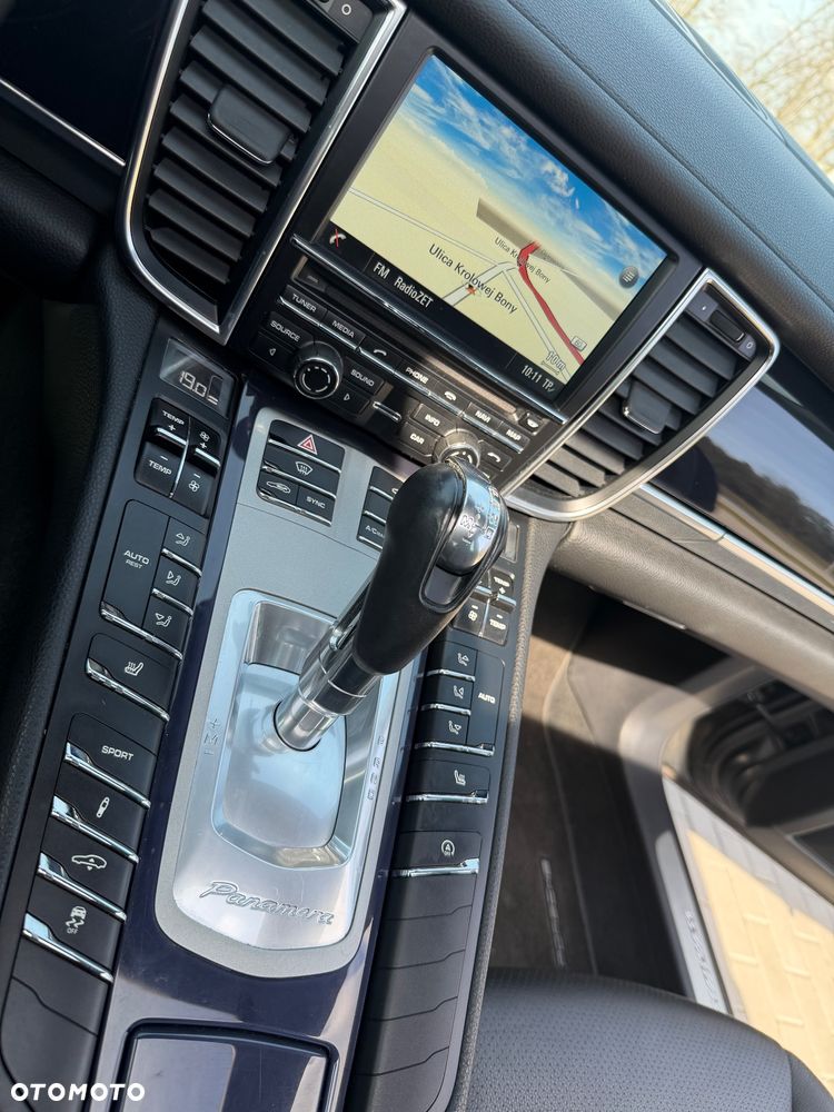 Porsche Panamera Platinum Edition - 33