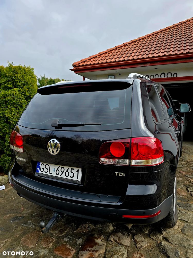 Volkswagen Touareg - 2