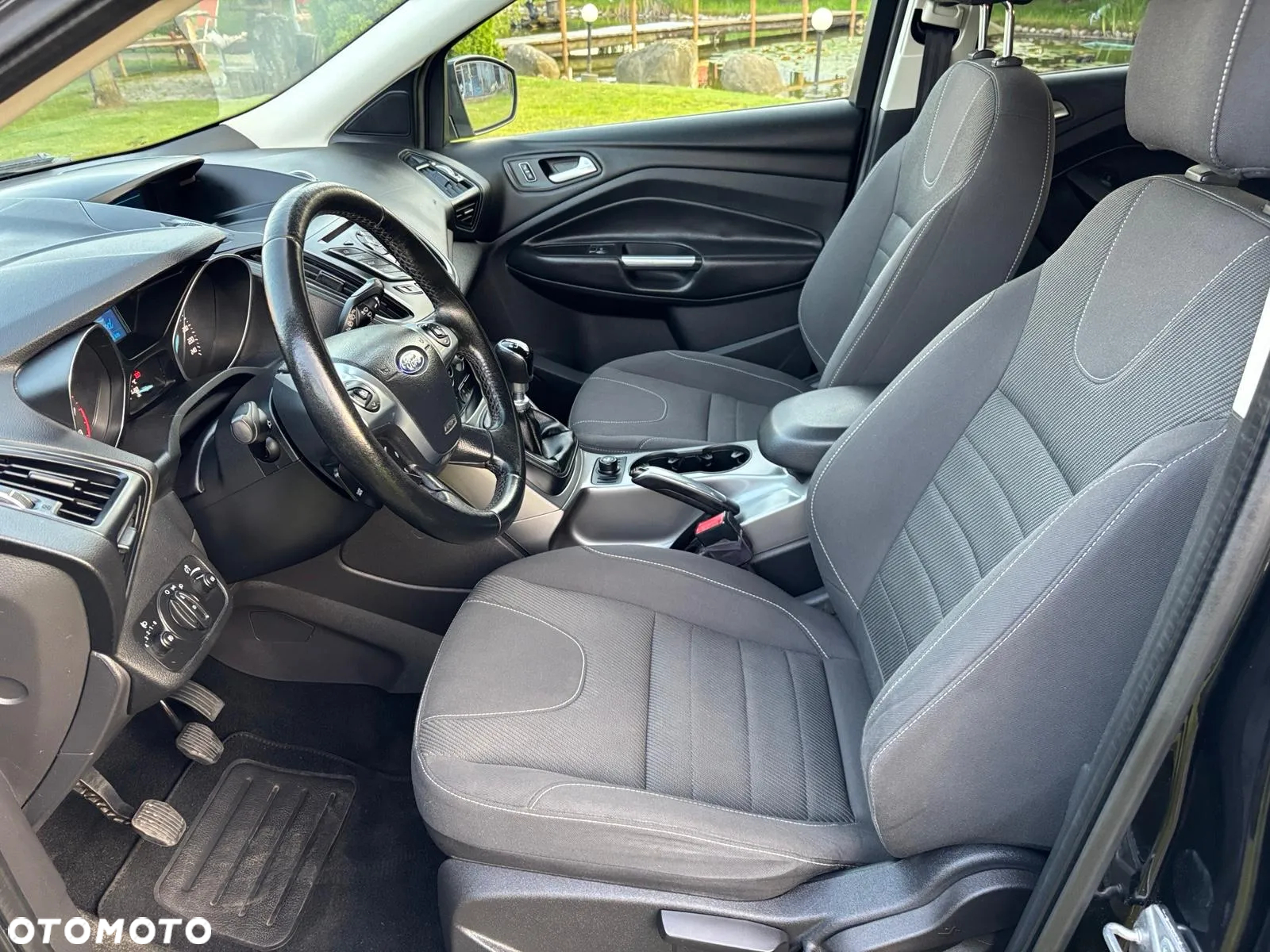 Ford Kuga 1.6 EcoBoost 2x4 SYNC - 17