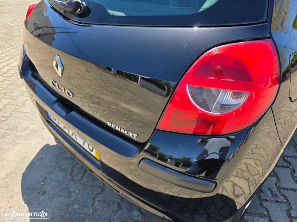 Renault Clio 1.2 16V Confort Dynamique - 33