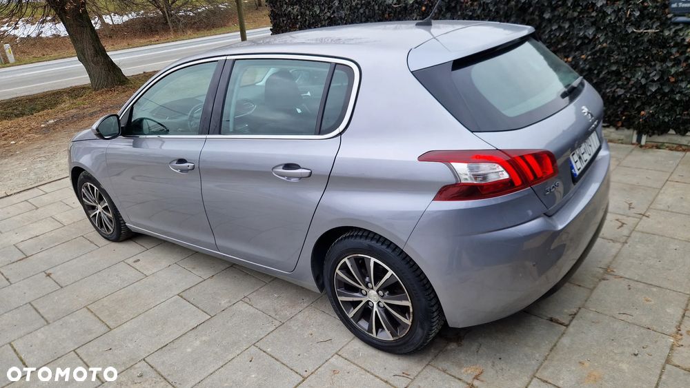 Peugeot 308 1.2 PureTech Allure S&S - 25