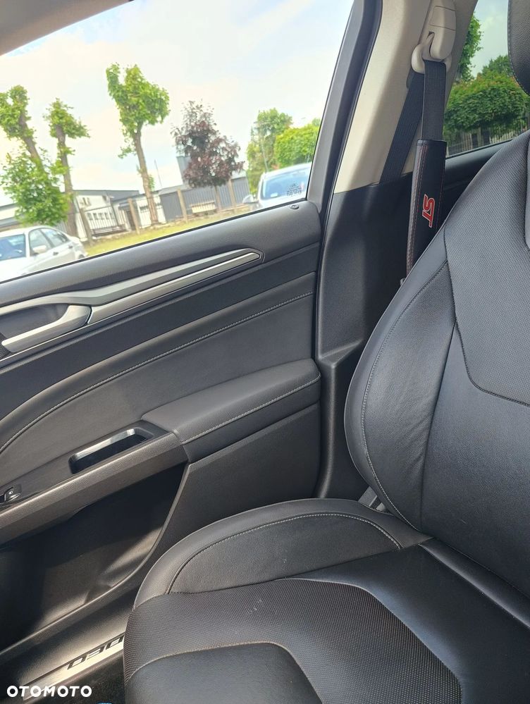 Ford Mondeo 2.0 TDCi Titanium PowerShift - 4
