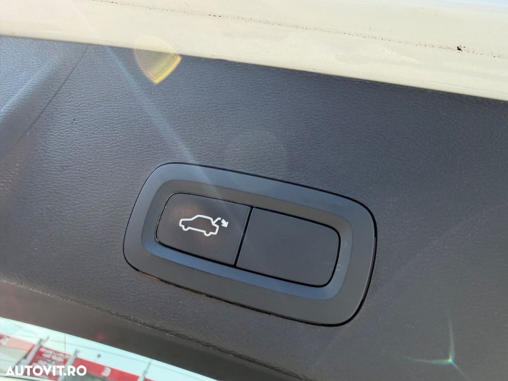 Volvo XC 40 D3 Momentum - 8