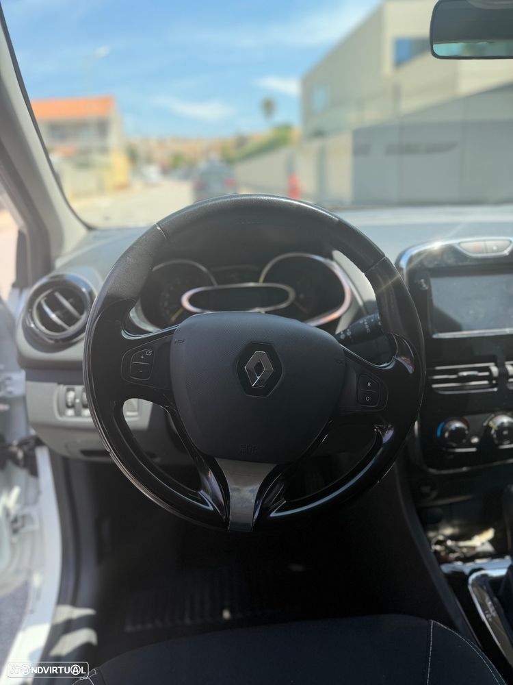 Renault Clio Sport Tourer 1.2 TCE GT EDC - 6