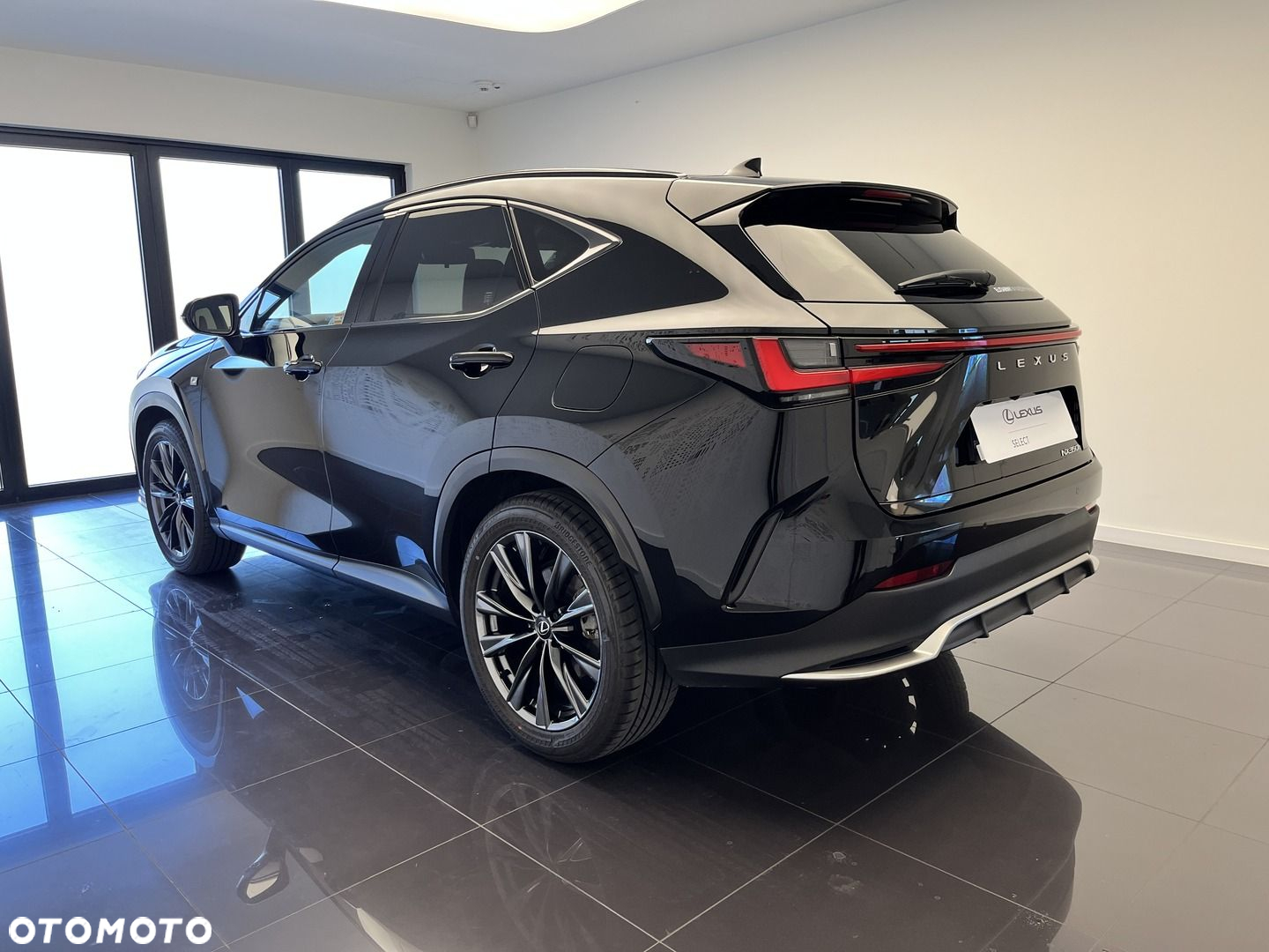 Lexus NX - 3