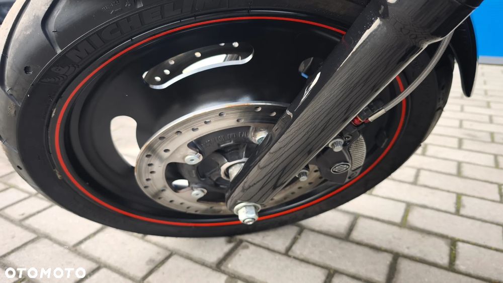 Harley-Davidson V-Rod Night Rod - 23