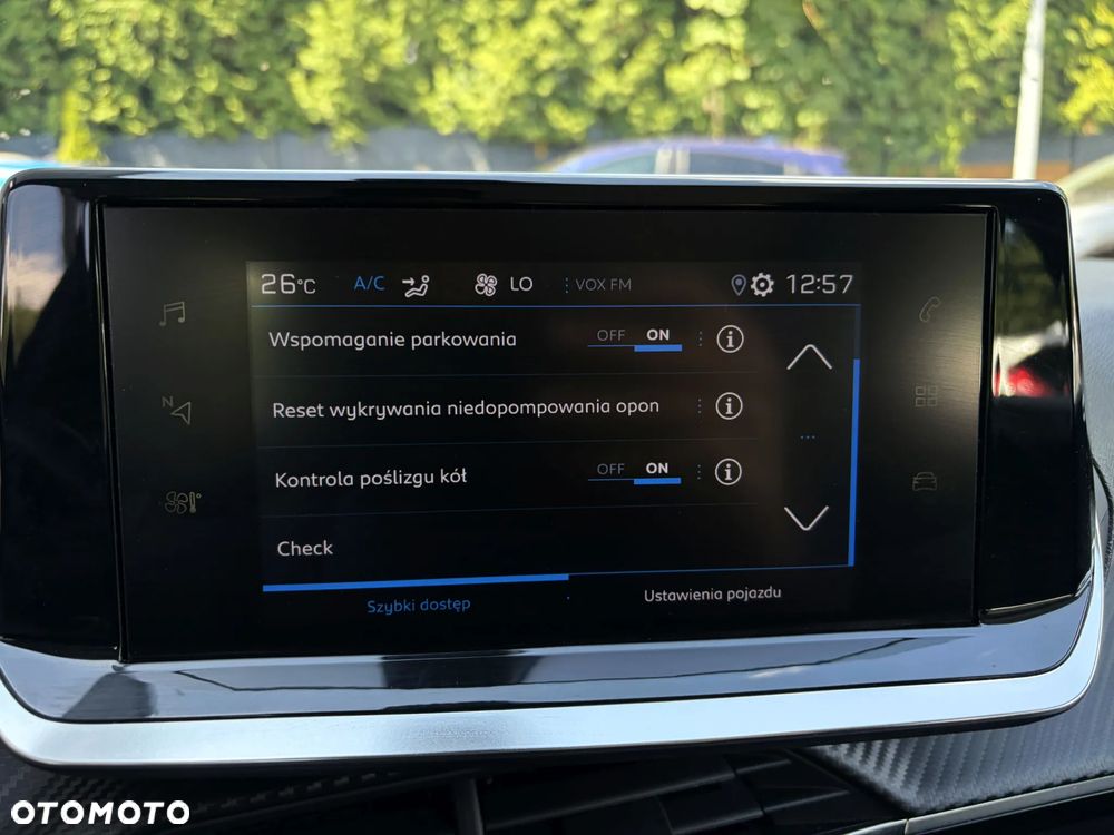 Peugeot 2008 PureTech 100 Allure - 29