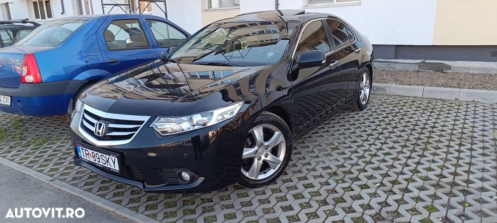 Honda Accord 2.0i MT Executive - 2