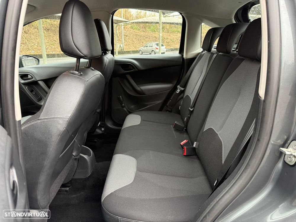 Citroën C3 Pure Tech Attraction - 9