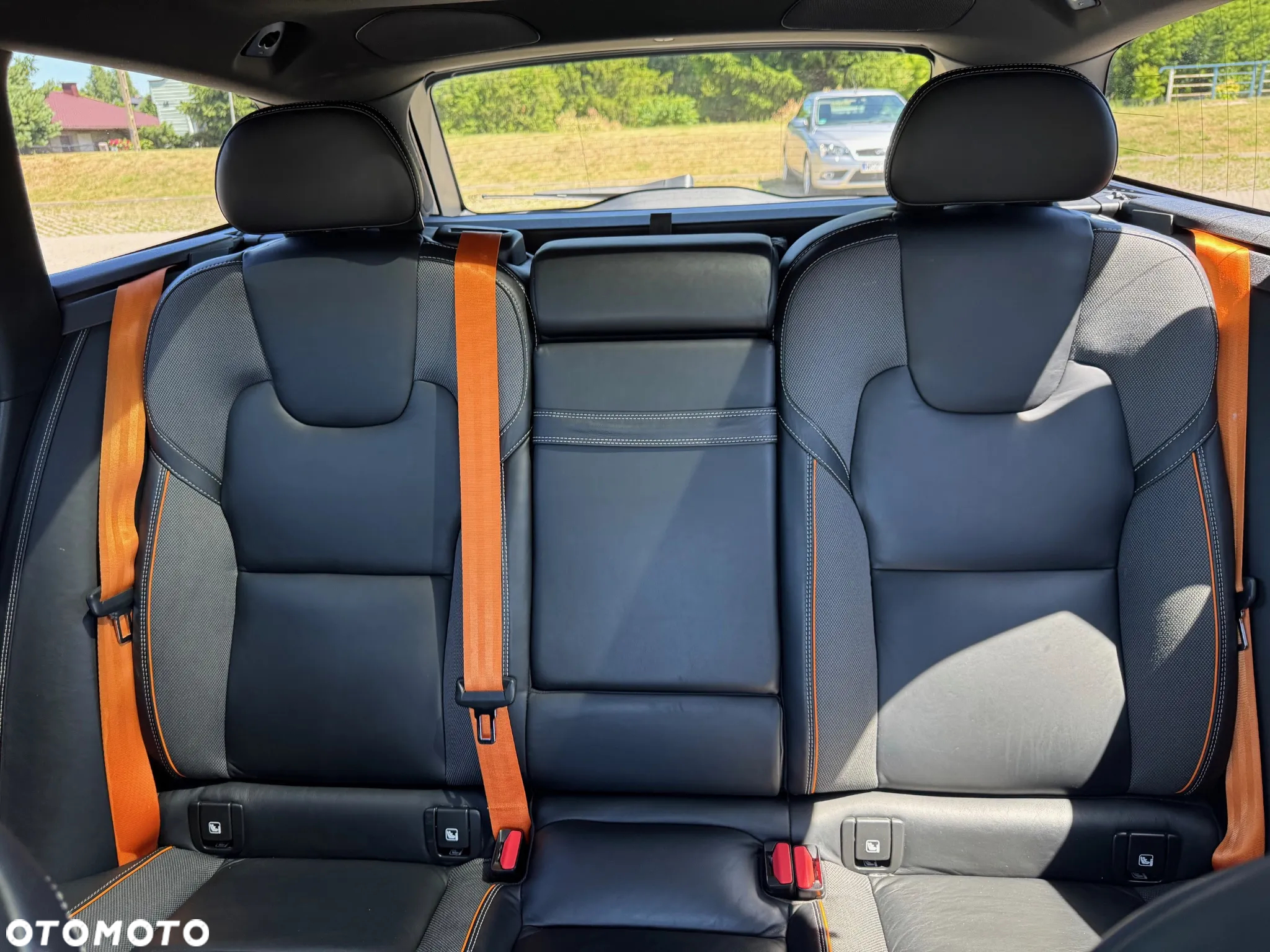 Volvo V90 Cross Country D5 AWD Ocean Race - 17