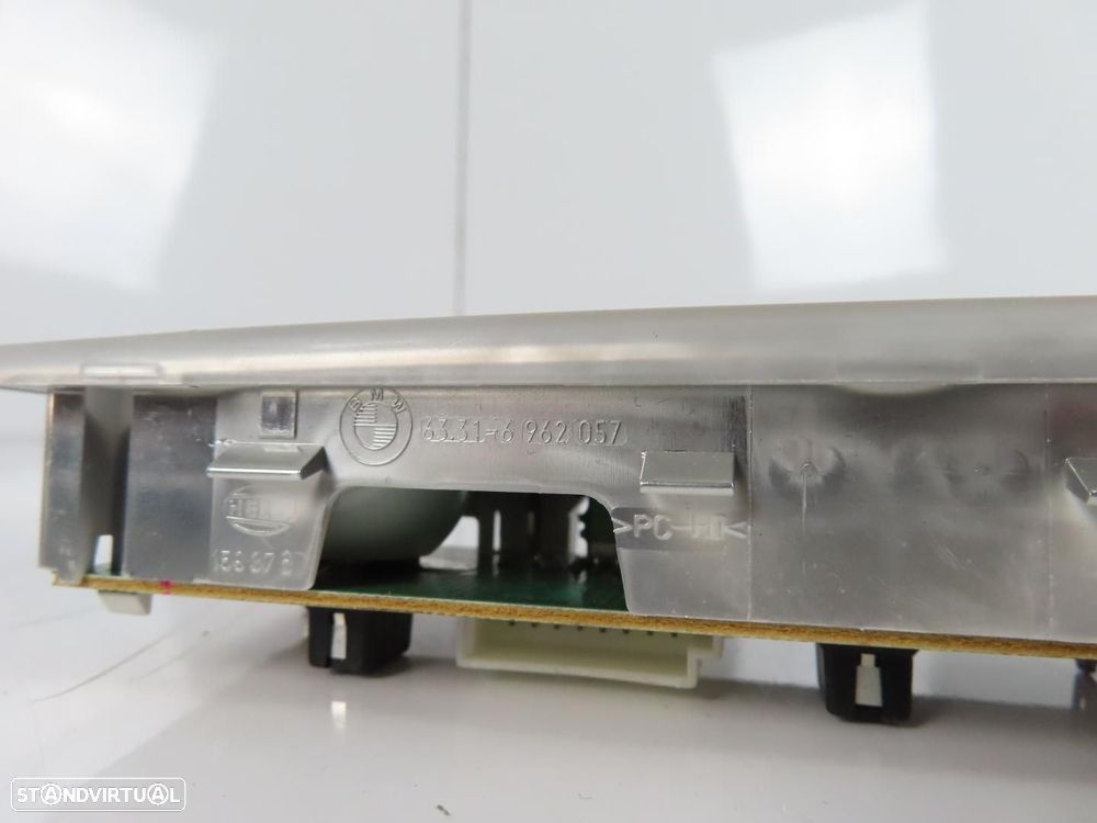 Luz de leitura Trás Usado / Original BMW 5 (E60)/BMW 5 Touring (E61) 63316962057 - 3