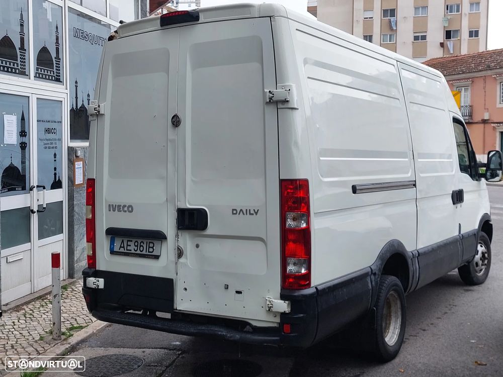 Iveco Iveco Daily 2.3 Diesel HKa 35 C Radstand 3300 - 3