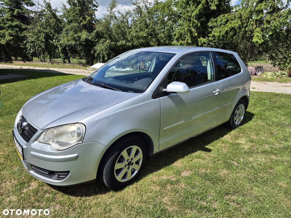 Volkswagen Polo - 1